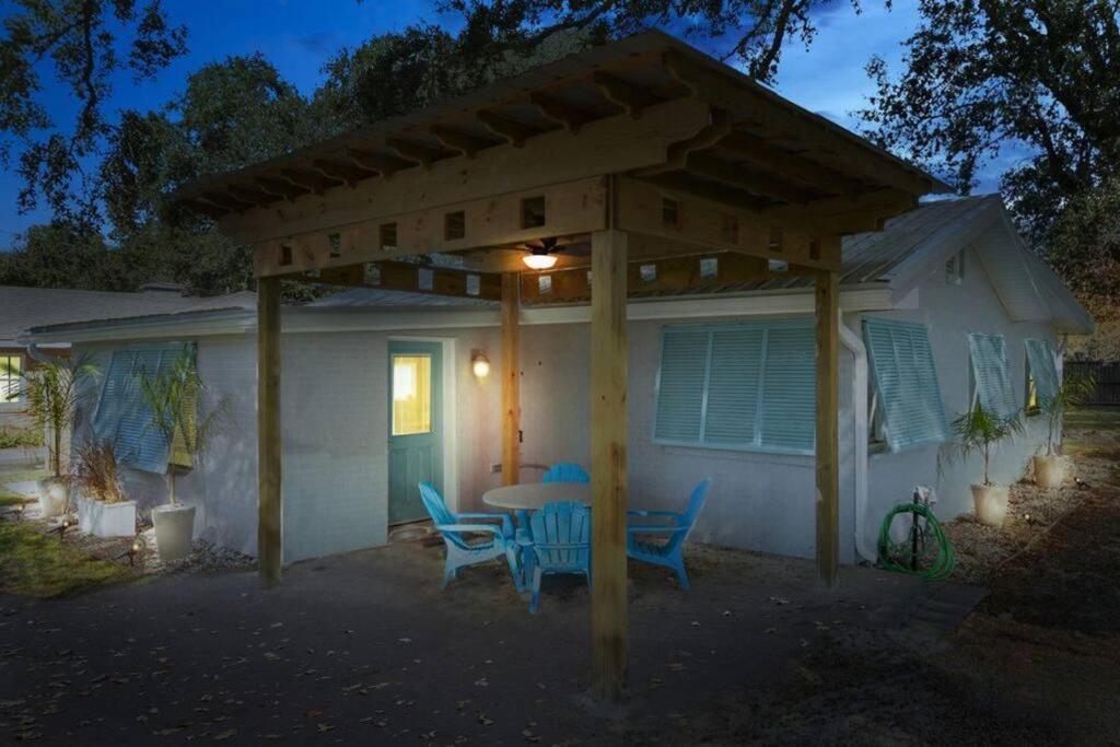 Shady Oaks Beach House With Beautiful Ocean Views! Gulfport Exterior photo